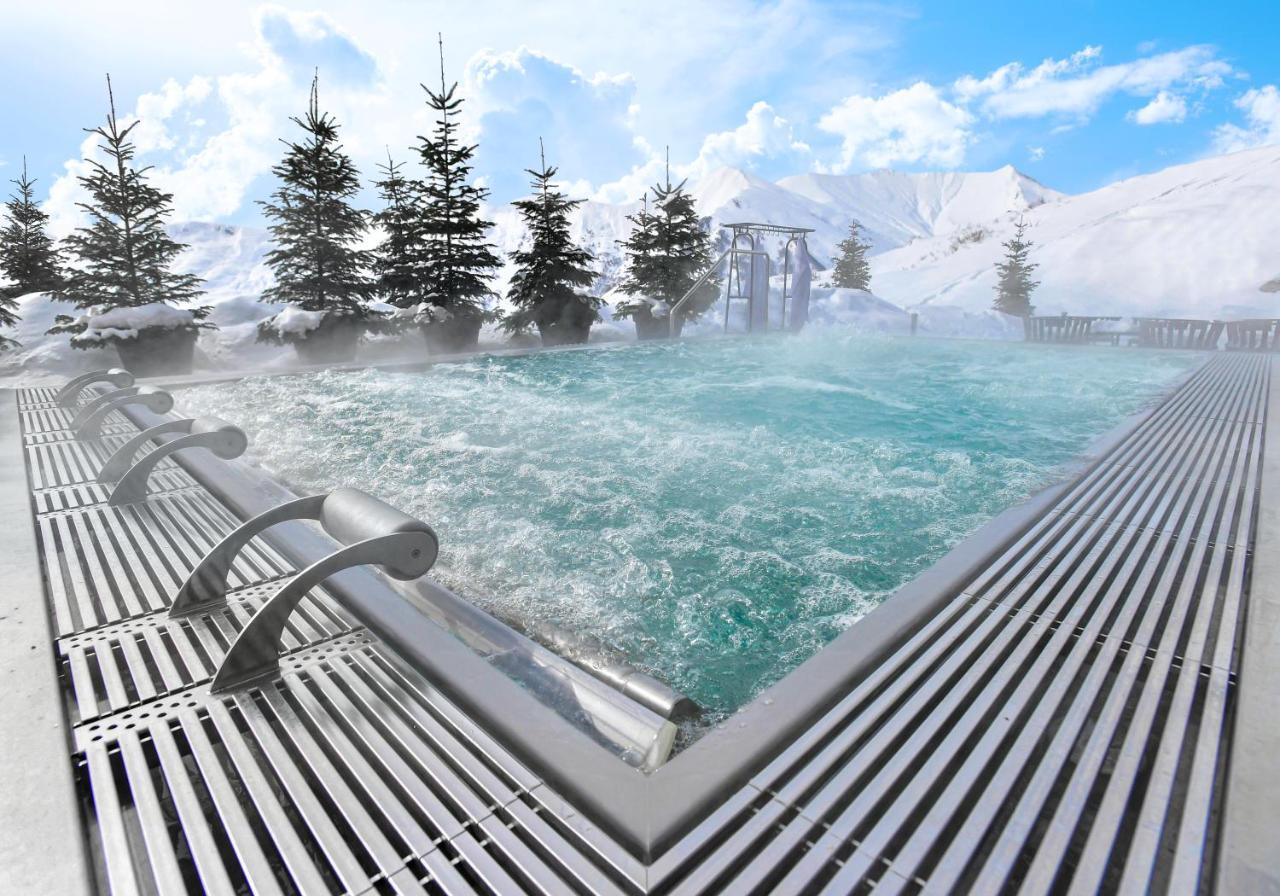 Gudauri Lodge Екстериор снимка The thermal baths of Bad Segeberg